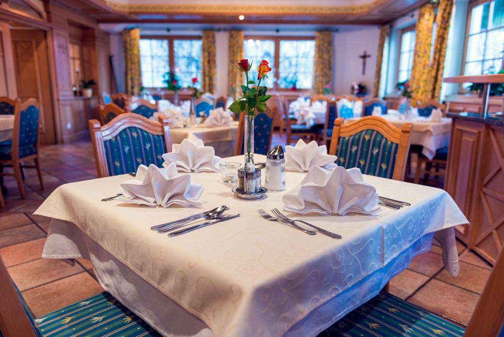 Hotel Restaurant Stoecklwirt Sankt Johann im Pongau Bagian luar foto